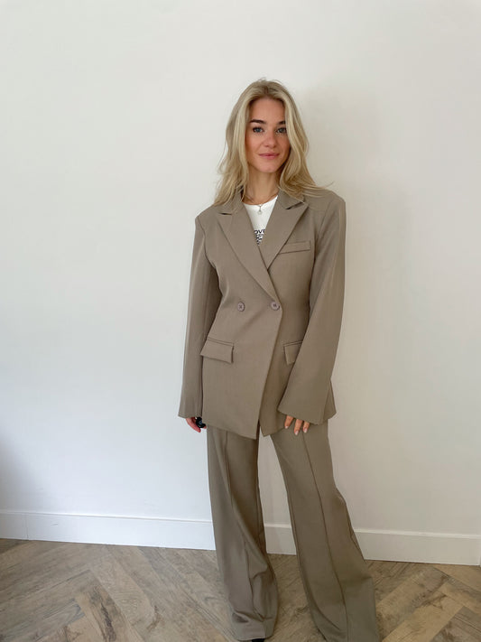 SILVY BLAZER | AMBIKA