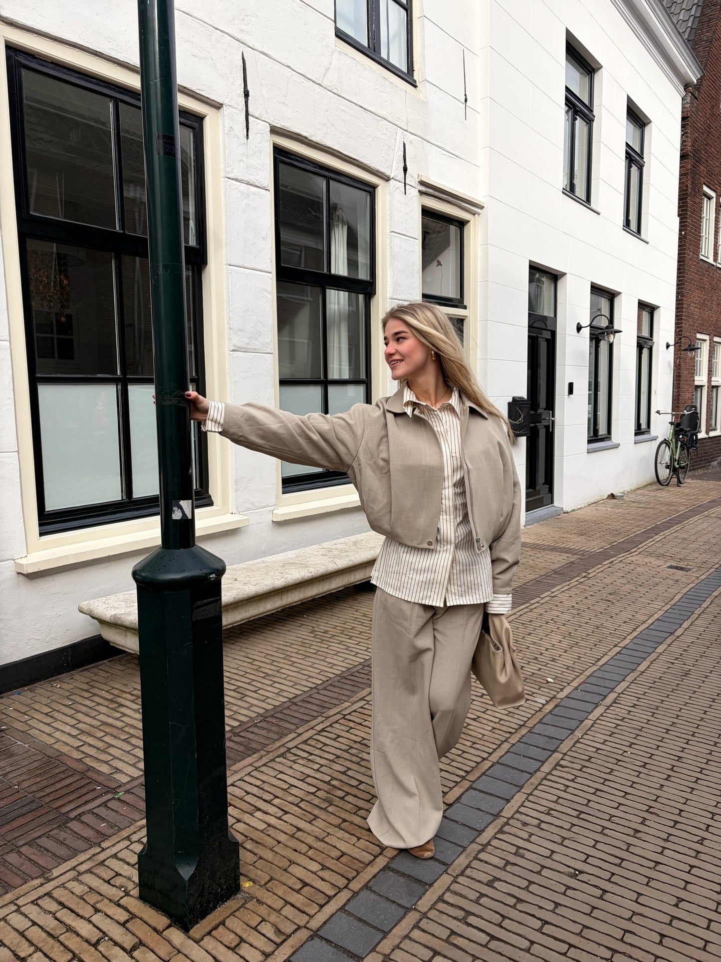 TESS BOMBER | BEIGE GROEN