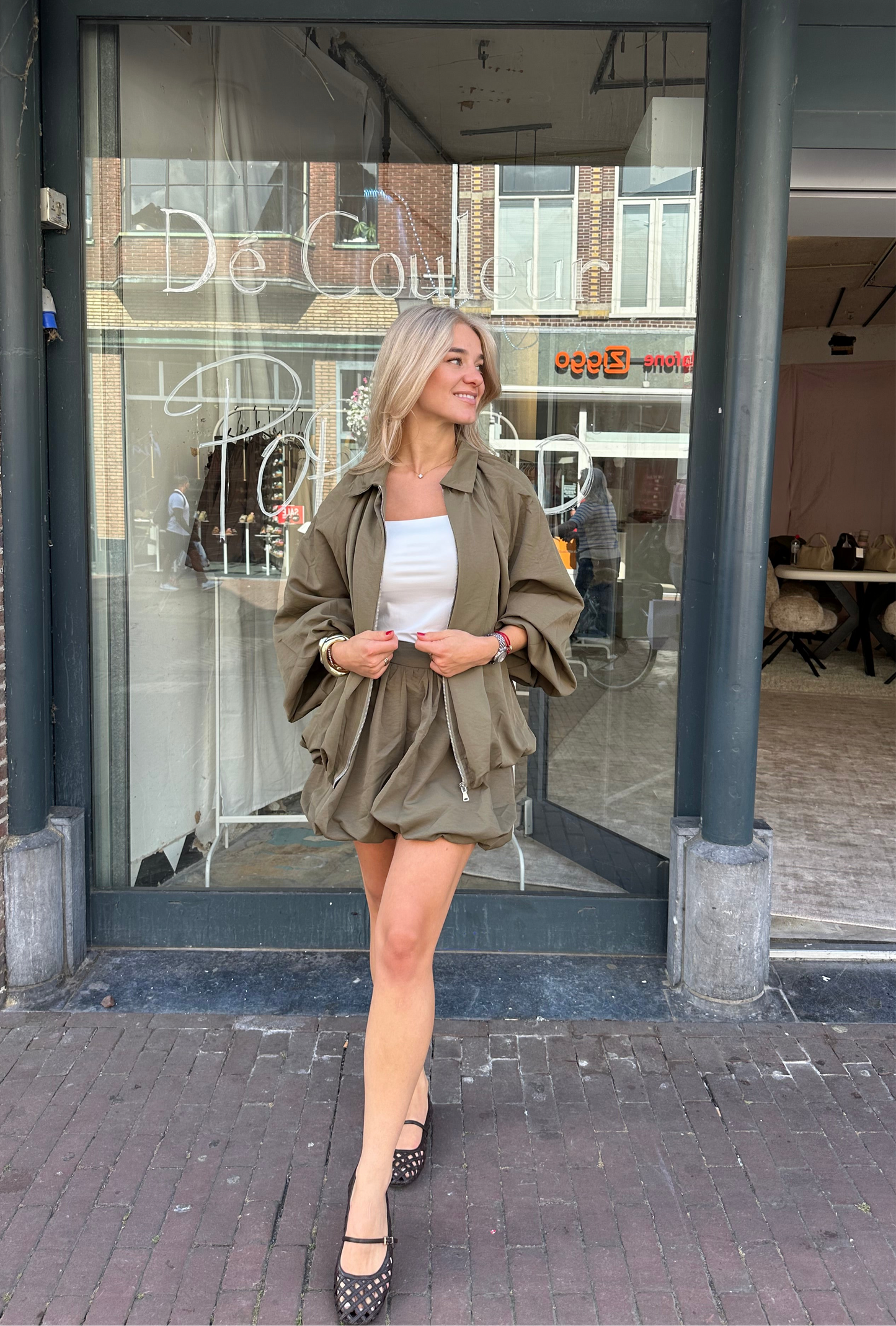 BOMBER | AMBIKA
