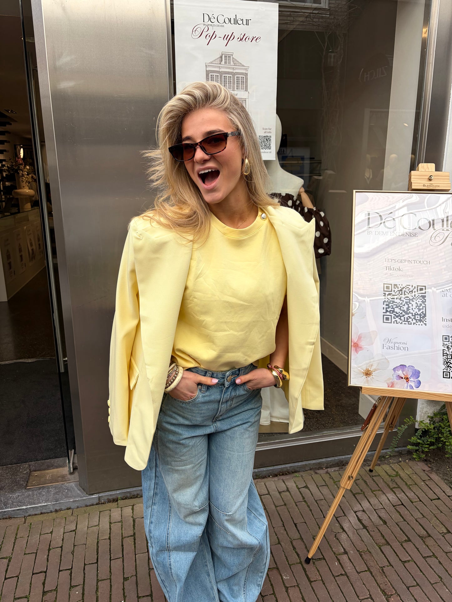 LILL BASIC T-SHIRT | GEEL